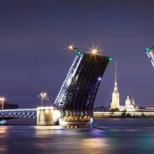 Sankt Peterburgas tiltai 128425416